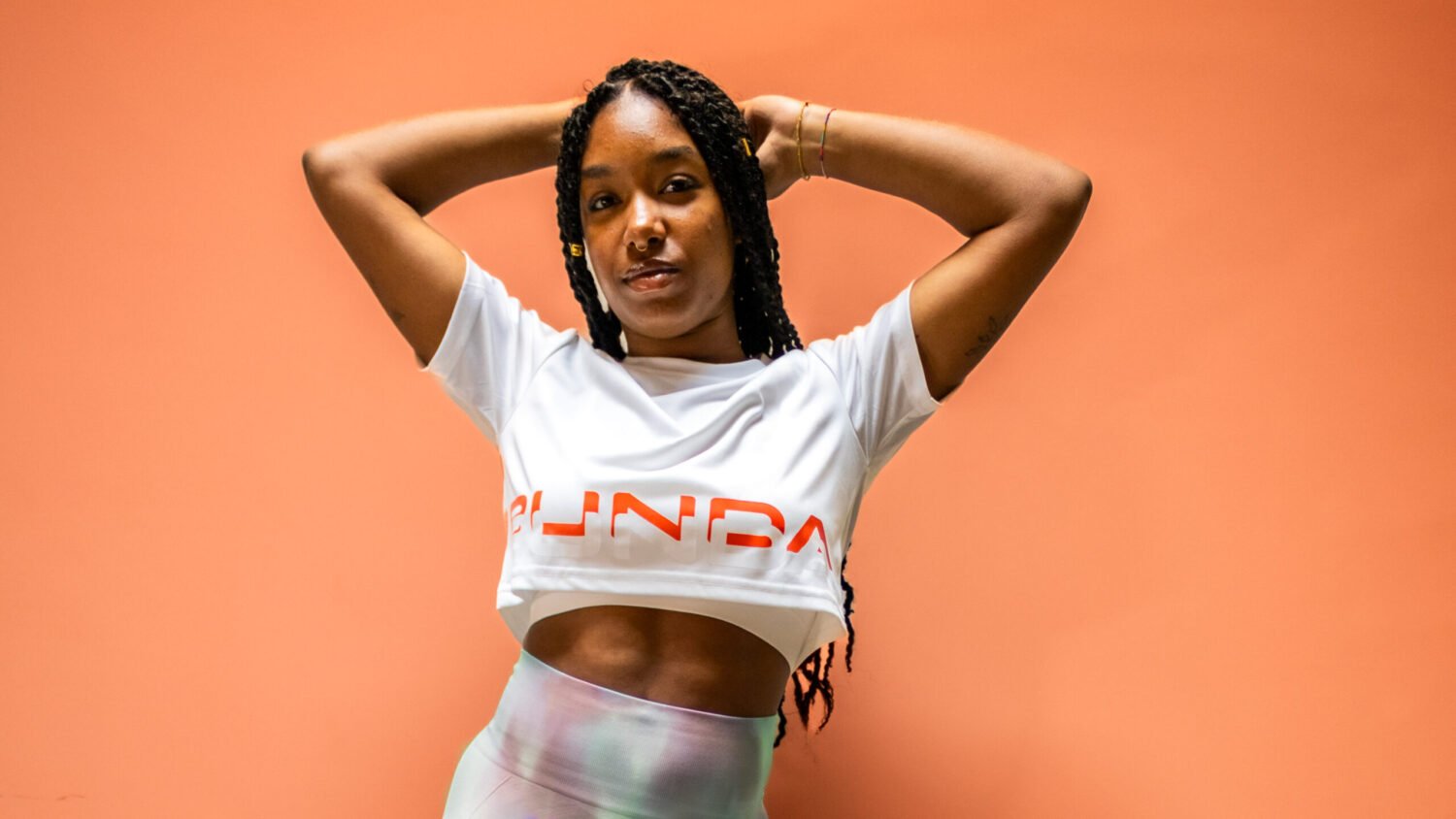 Blanca Transpirable | Essential Energy Sports Tee