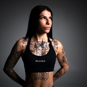 ESSENCIBUNDA BLACK TOP